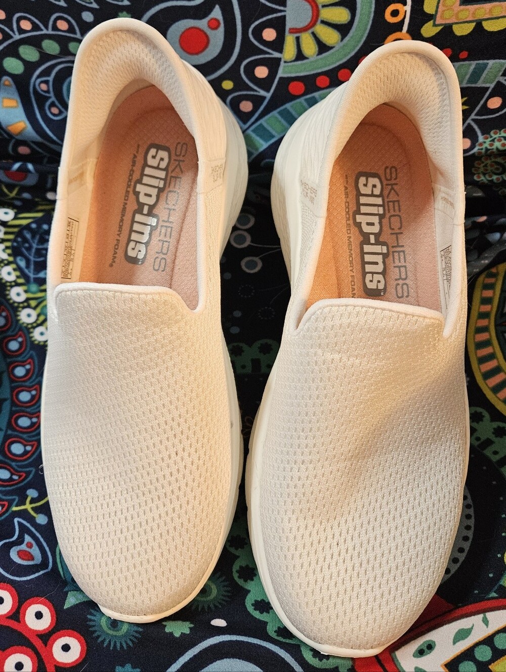 Women's Skechers Hands-Free Slip-In Go Walk Sneakers Size 7 White